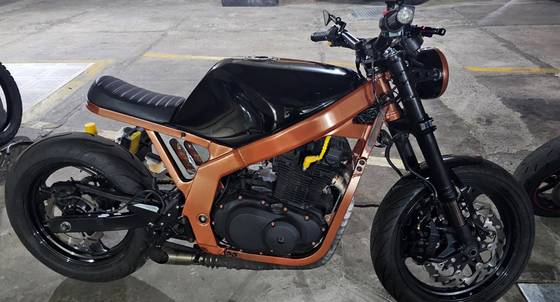 SUZUKI GS500E SUZUKI GS500E